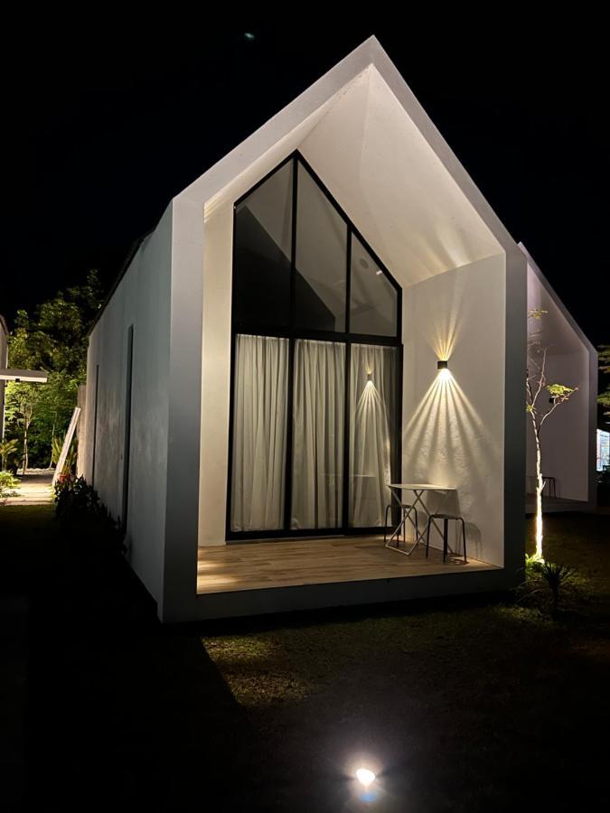 Ezu Isle Langkawi Pool Villa Pantai Cenang  Exterior foto