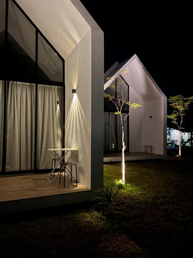 Ezu Isle Langkawi Pool Villa Pantai Cenang  Exterior foto
